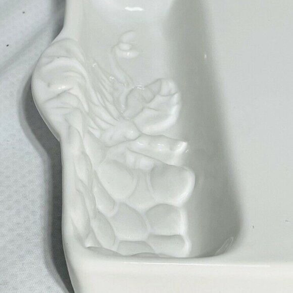 Loucarte Portugal White Grape Design Ceramic Serving Tray - Picture 5 of 6